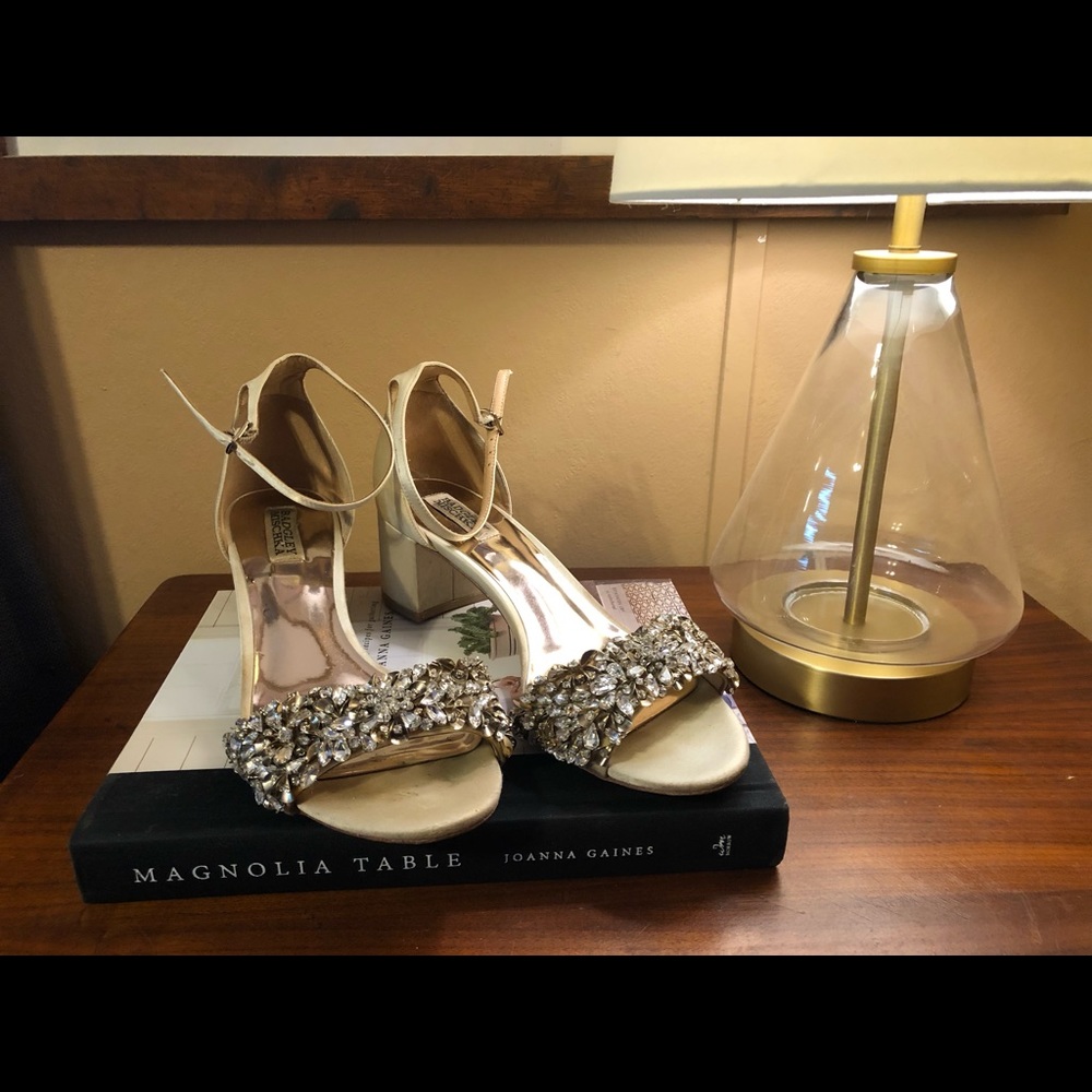 Badgley Mischka Light Gold Crystal Embellished Block Heel Sandals Size 9 Bridal